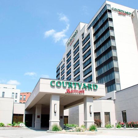 Courtyard Waterbury Downtown Hotell Exteriör bild