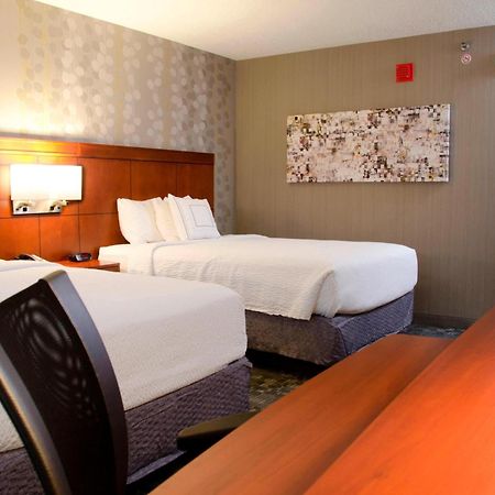 Courtyard Waterbury Downtown Hotell Exteriör bild