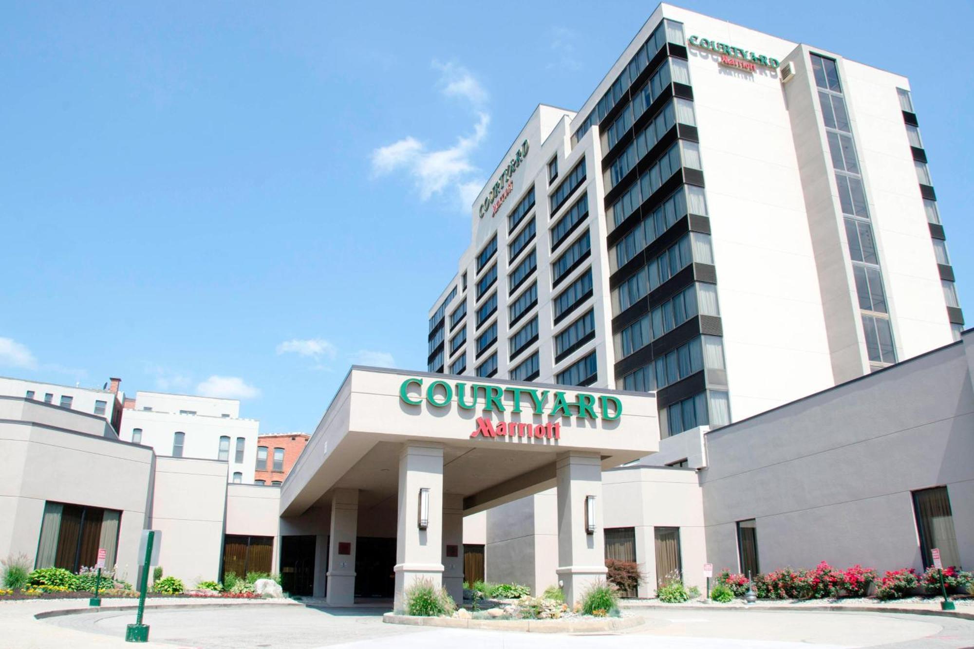 Courtyard Waterbury Downtown Hotell Exteriör bild